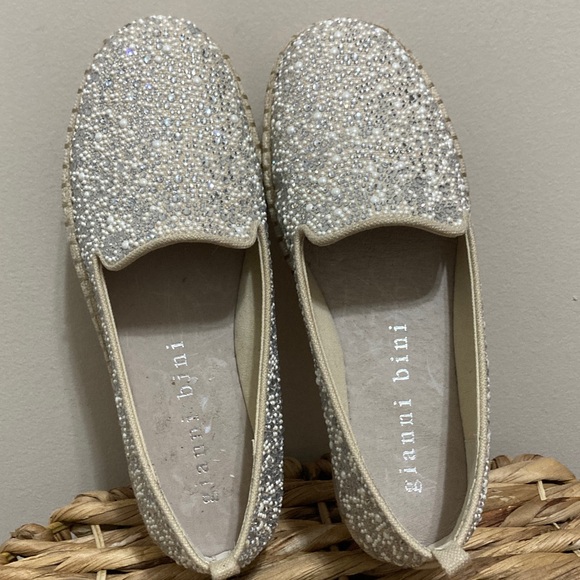 Gianni Bini Women's Sparkling Loafers - Silver and Cream - Picture 8 of 14